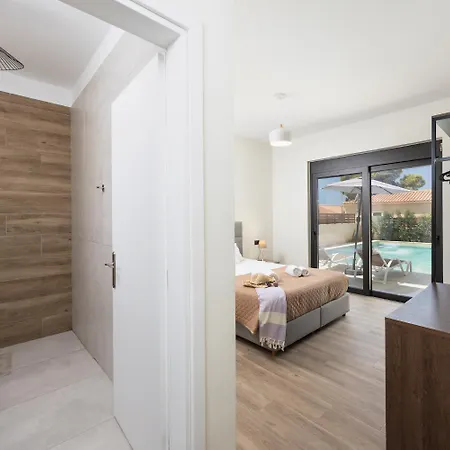 Petra * Trapezaki (Kefalonia)